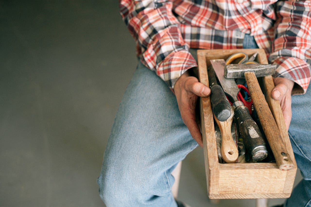 Werkplaatskasten in huis: zo worden berging, garage en hobbykamer eindelijk echt praktisch
