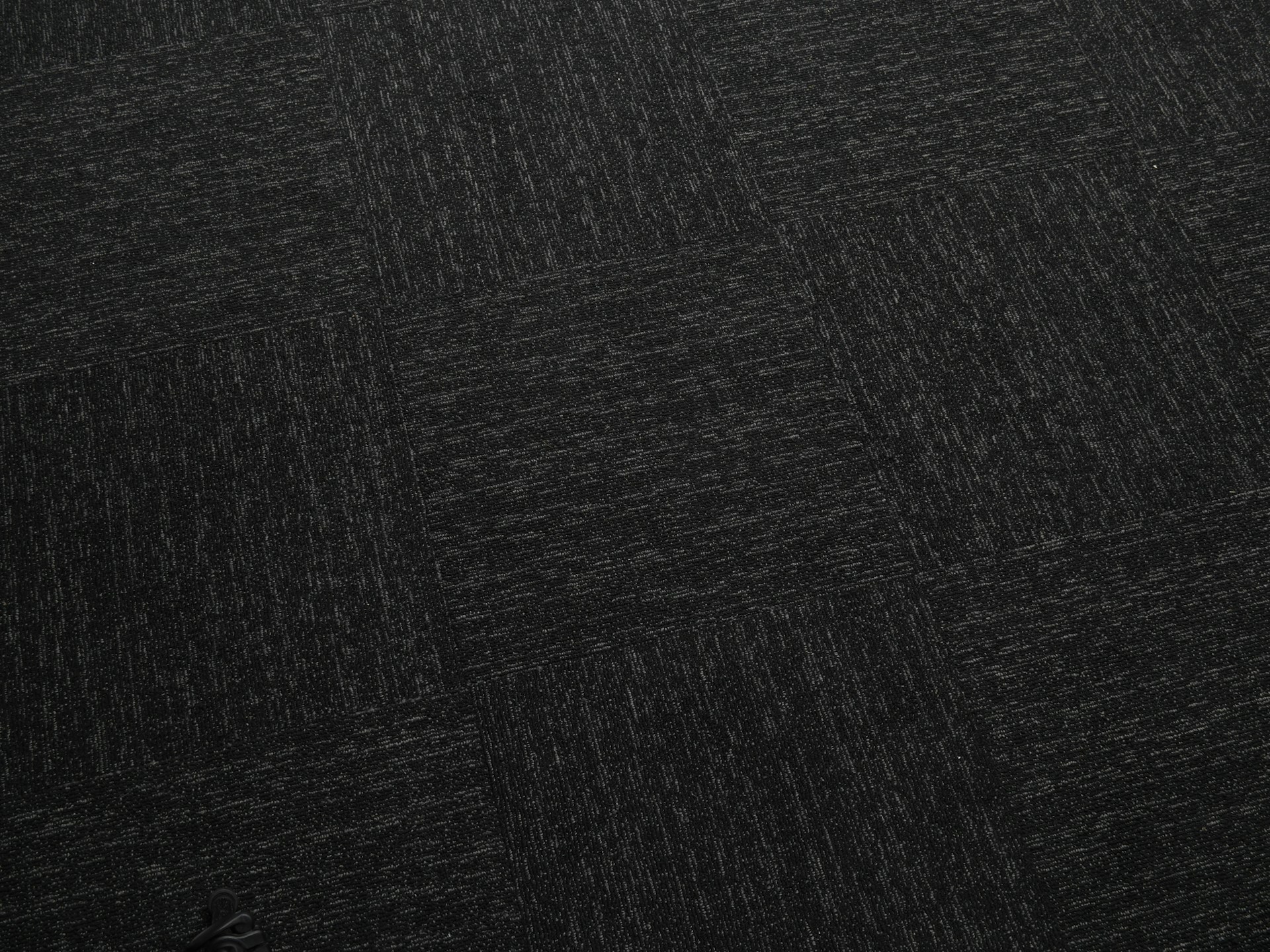 Tapijttegels halen bij een outlet, is dat wel zo’n goed idee?